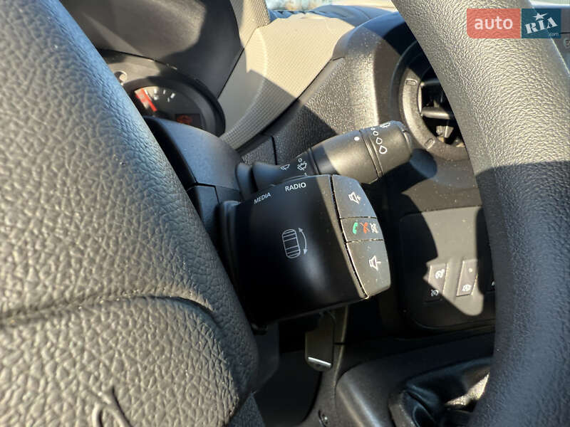 Грузовой фургон Renault Master 2017 в Луцке фото 42 Грузовой фургон Renault Master 2017 в Луцке