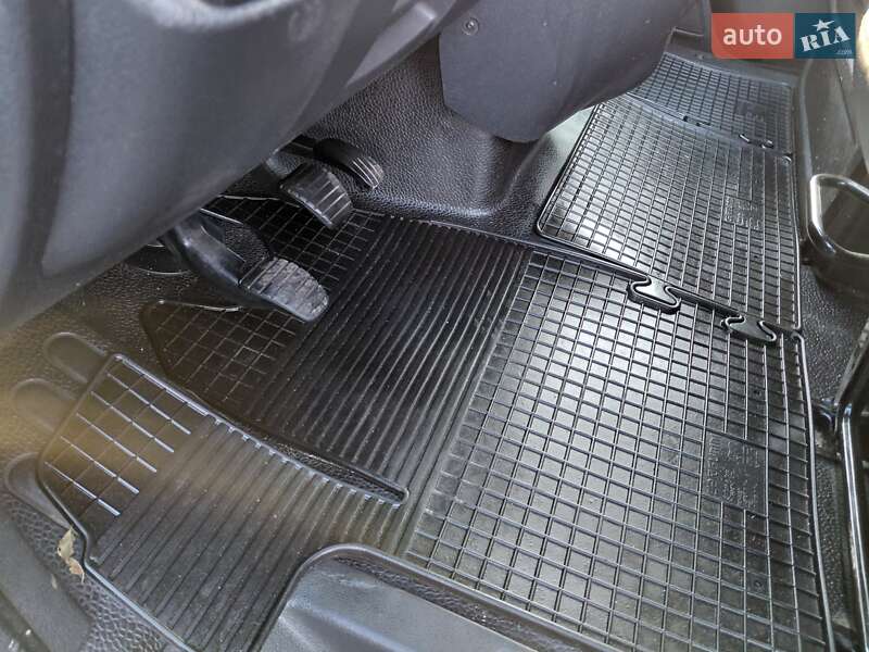 Микроавтобус грузовой (до 3,5т) Renault Master 2015 в Ивано-Франковске фото 35 Микроавтобус грузовой (до 3,5т) Renault Master 2015 в Ивано-Франковске