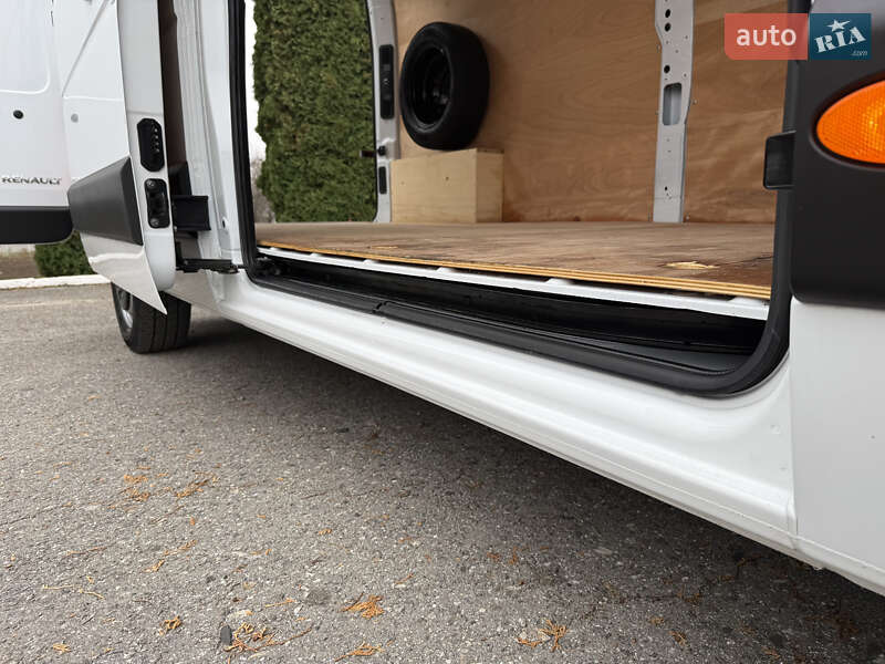 Грузовой фургон Renault Master 2023 в Дубно