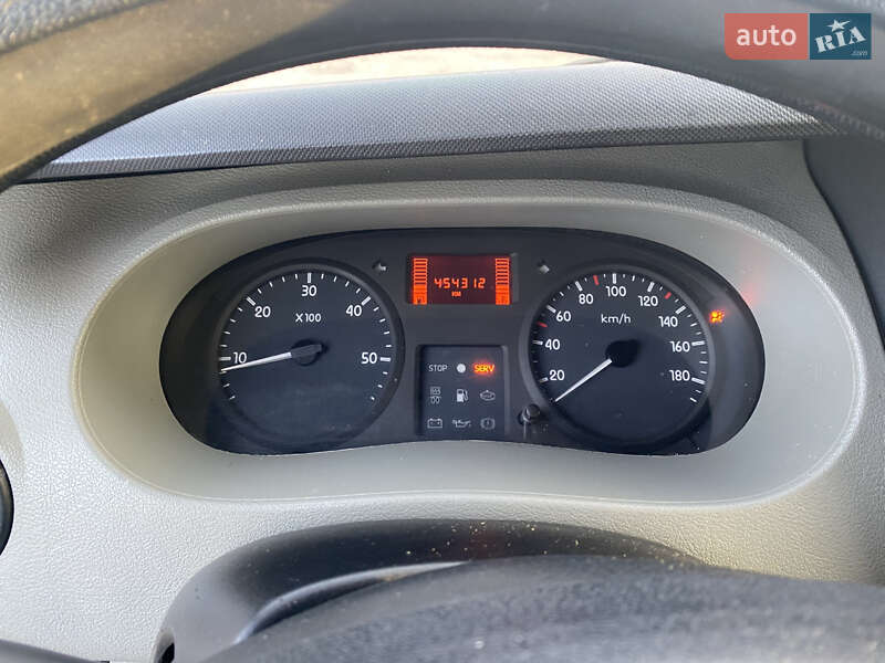 Інші вантажівки Renault Master 2005 в Обухові