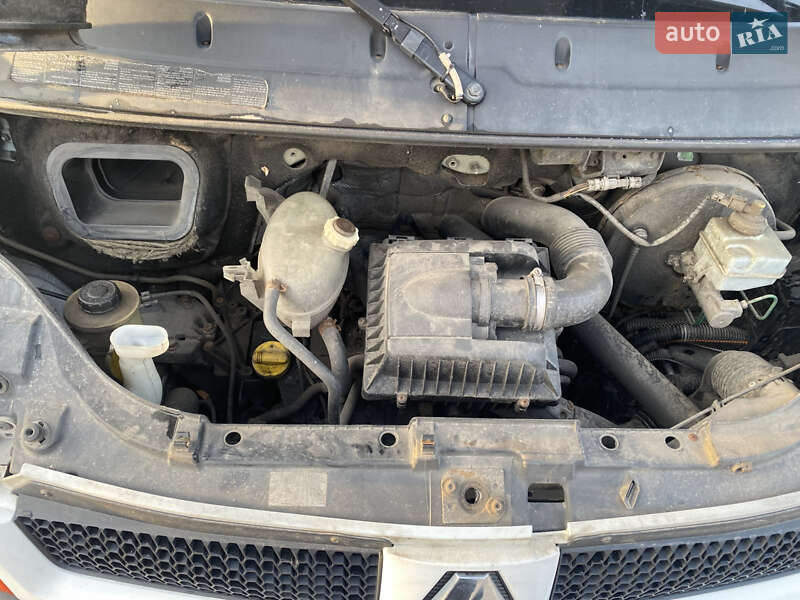 Інші вантажівки Renault Master 2005 в Обухові