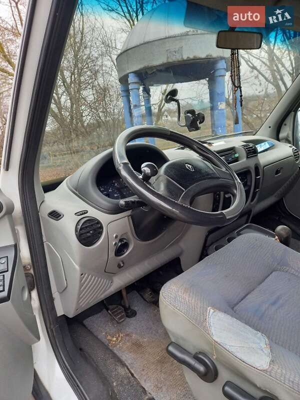 Грузовой фургон Renault Master 2003 в Обухове