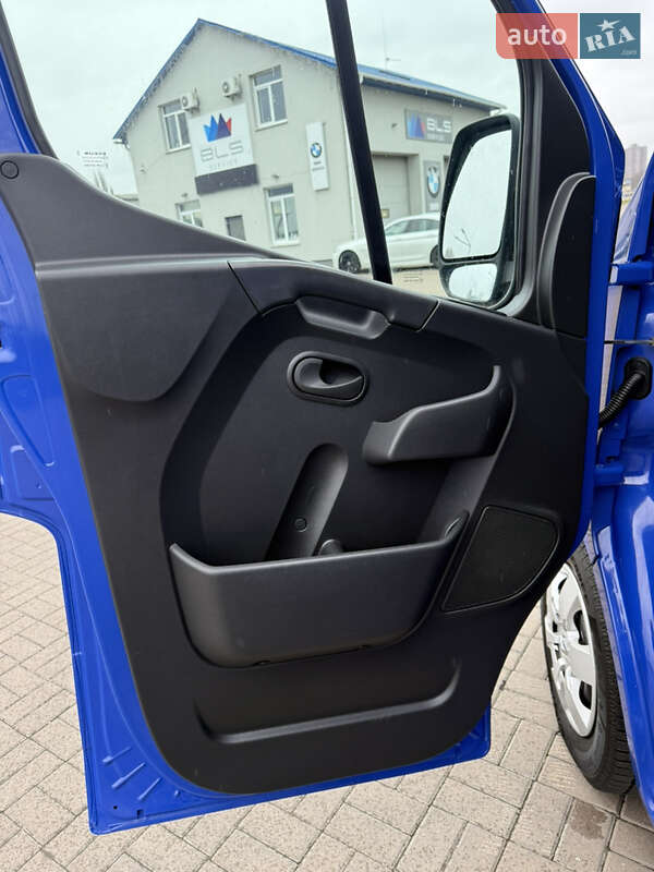 Вантажний фургон Renault Master 2023 в Києві