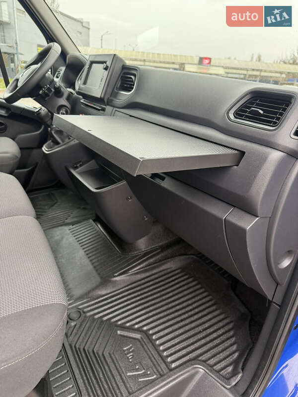 Вантажний фургон Renault Master 2023 в Києві