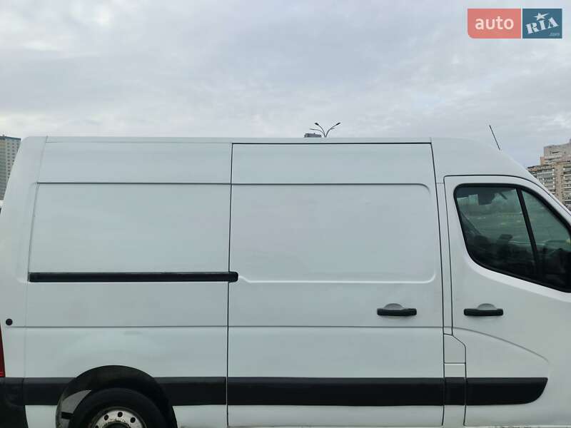 Вантажний фургон Renault Master 2016 в Києві