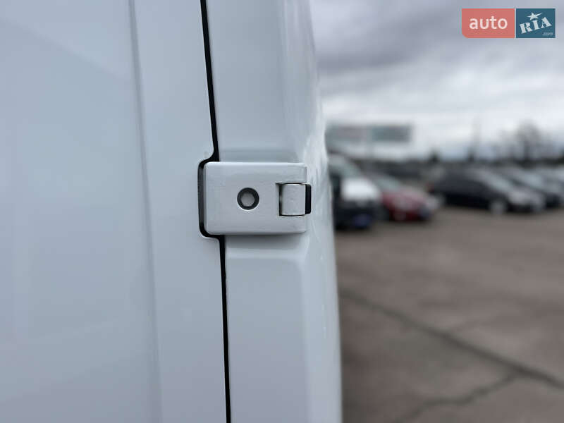 Грузовой фургон Renault Master 2021 в Киеве