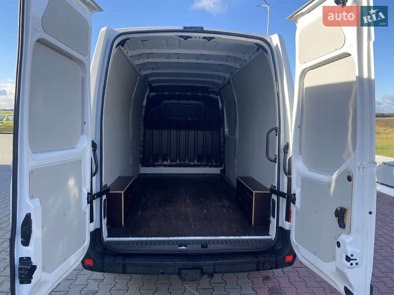 Вантажний фургон Renault Master 2022 в Луцьку