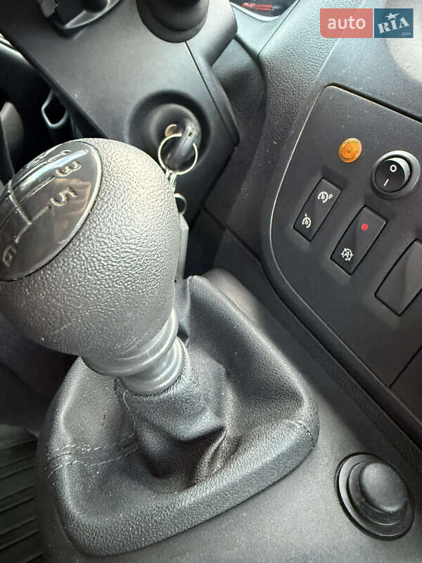 Минивэн Renault Master 2016 в Луцке