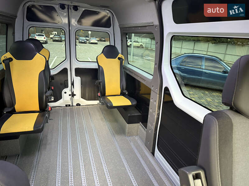 Минивэн Renault Master 2016 в Луцке