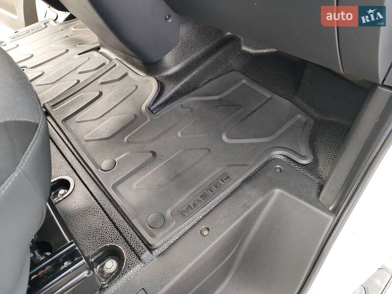 Тентований Renault Master 2021 в Києві фото 16 Тентований Renault Master 2021 в Києві