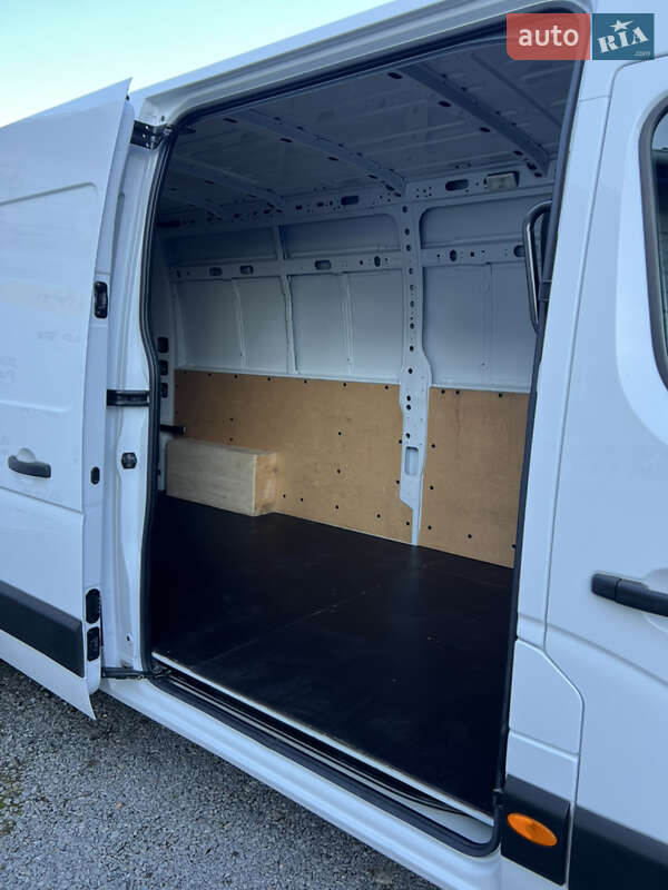 Грузовой фургон Renault Master 2023 в Ровно