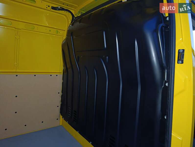 Вантажний фургон Renault Master 2021 в Києві фото 46 Вантажний фургон Renault Master 2021 в Києві