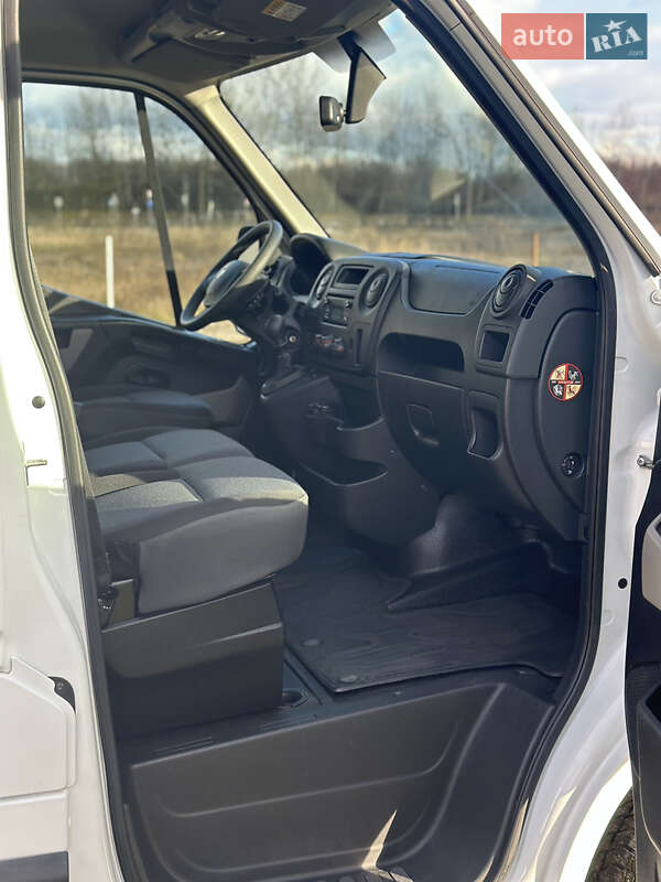 Грузовой фургон Renault Master 2018 в Луцке