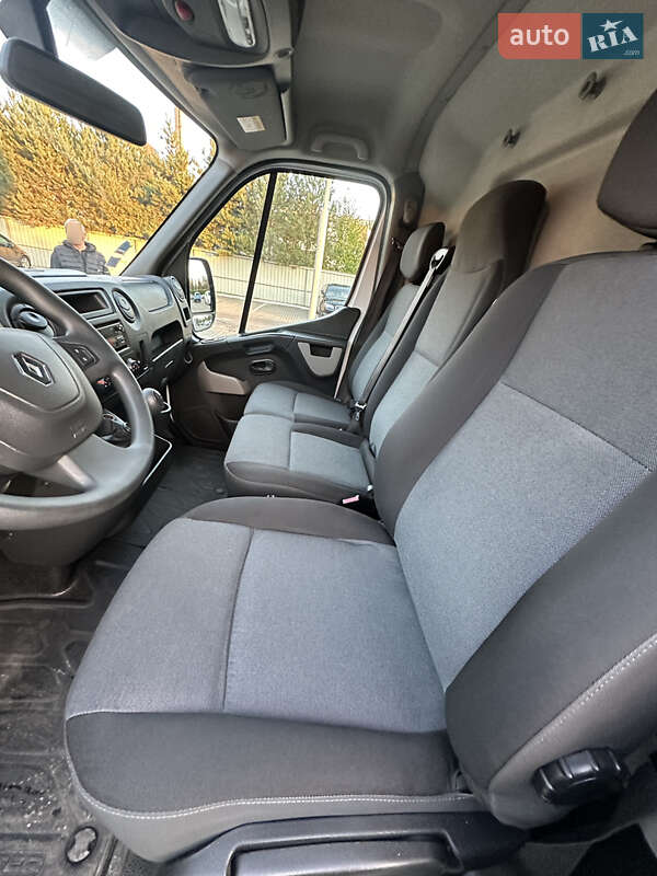 Грузовой фургон Renault Master 2018 в Луцке