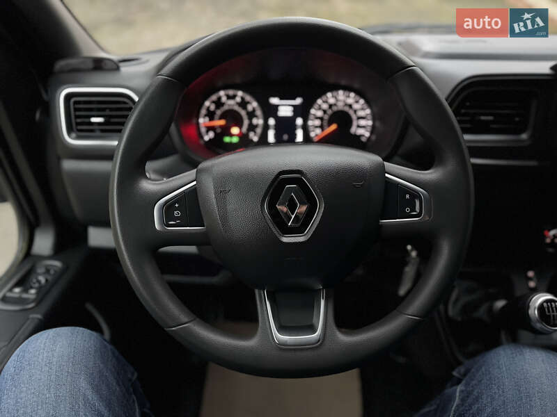 Грузовой фургон Renault Master 2021 в Корце