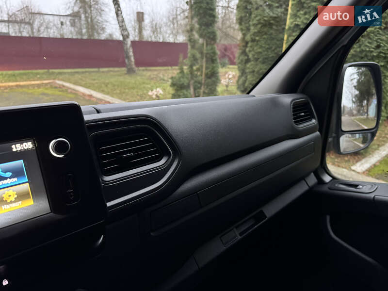 Грузовой фургон Renault Master 2021 в Корце