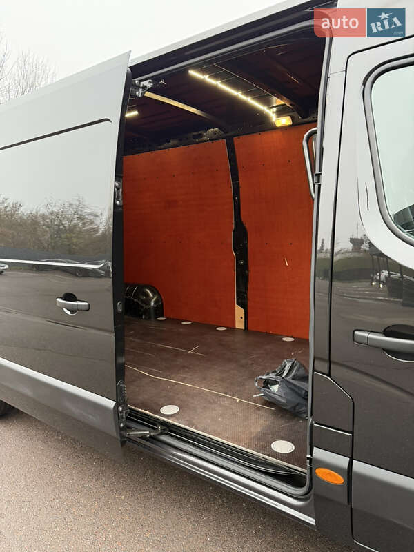 Грузовой фургон Renault Master 2020 в Луцке