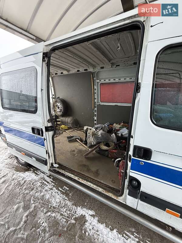 Мінівен Renault Master 2004 в Львові фото 13 Мінівен Renault Master 2004 в Львові