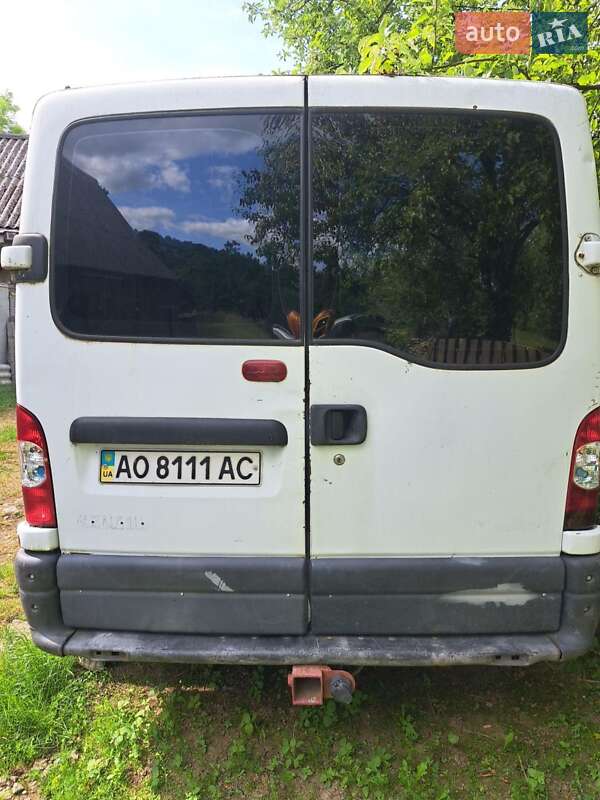 Вантажний фургон Renault Master 1998 в Ужгороді