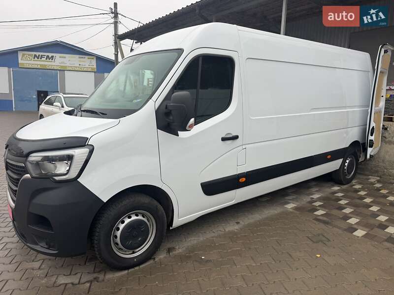 Вантажний фургон Renault Master 2022 в Умані