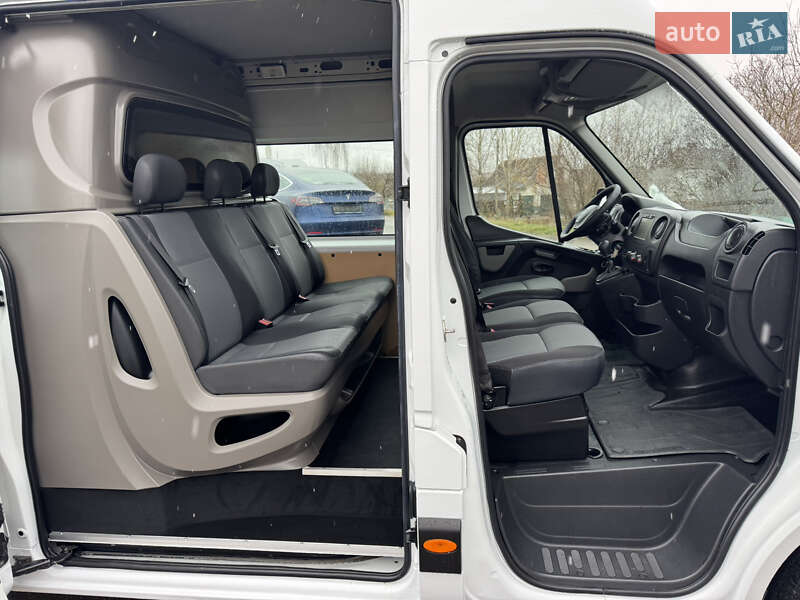 Мінівен Renault Master 2017 в Дубні