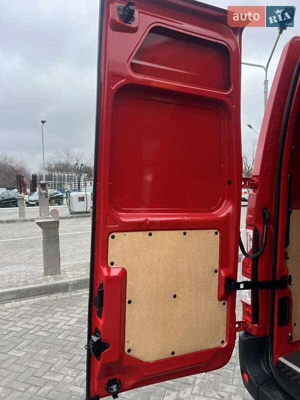 Вантажний фургон Renault Master 2023 в Дніпрі