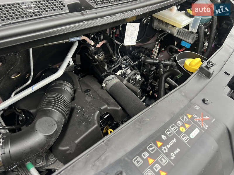 Вантажний фургон Renault Master 2023 в Дніпрі