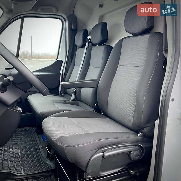 Вантажний фургон Renault Master 2021 в Києві