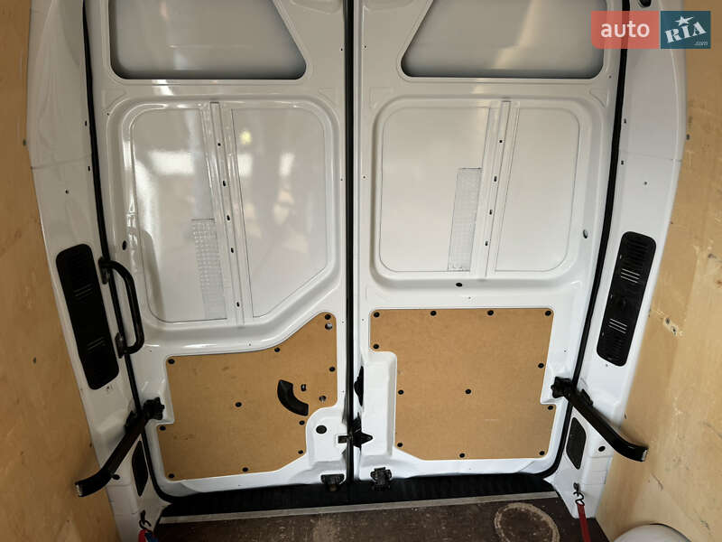 Вантажний фургон Renault Master 2020 в Києві