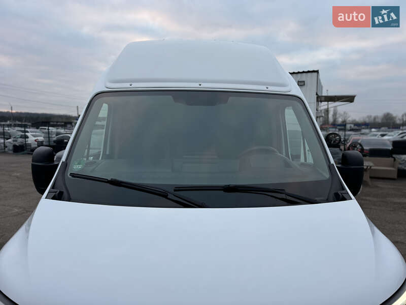 Грузовой фургон Renault Master 2020 в Киеве фото 18 Грузовой фургон Renault Master 2020 в Киеве