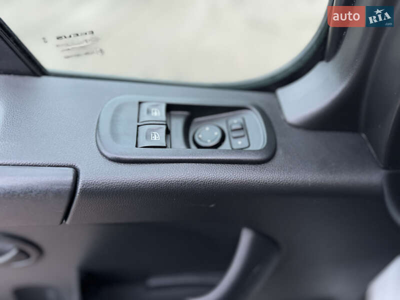 Грузовой фургон Renault Master 2020 в Киеве фото 74 Грузовой фургон Renault Master 2020 в Киеве