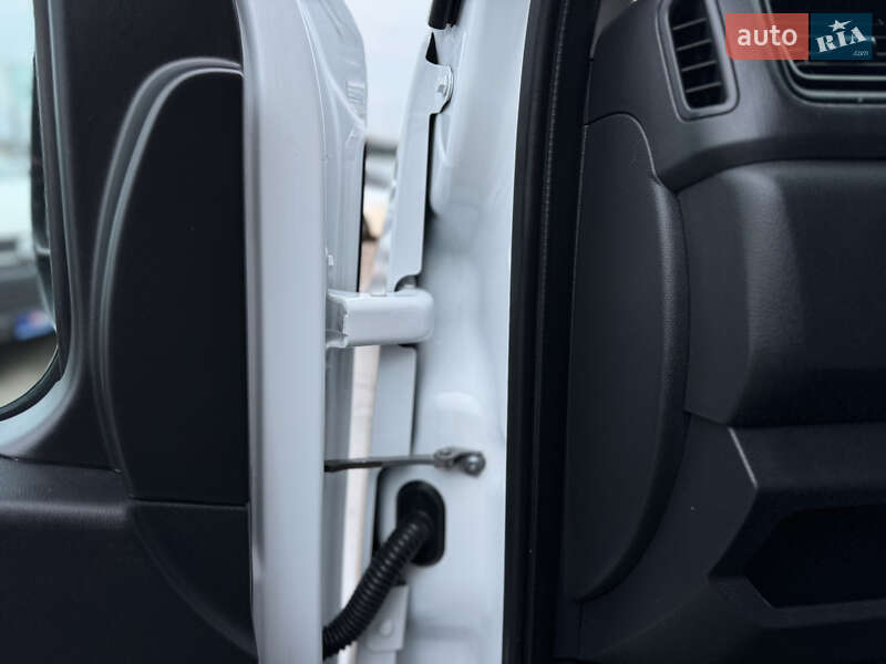 Грузовой фургон Renault Master 2020 в Киеве фото 75 Грузовой фургон Renault Master 2020 в Киеве