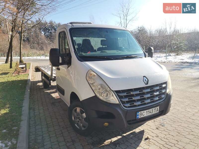 Евакуатор Renault Master 2012 в Львові