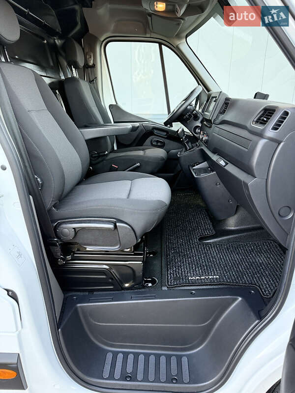Грузовой фургон Renault Master 2021 в Ровно