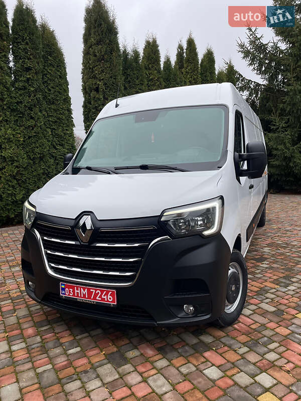 Вантажний фургон Renault Master 2020 в Дубні