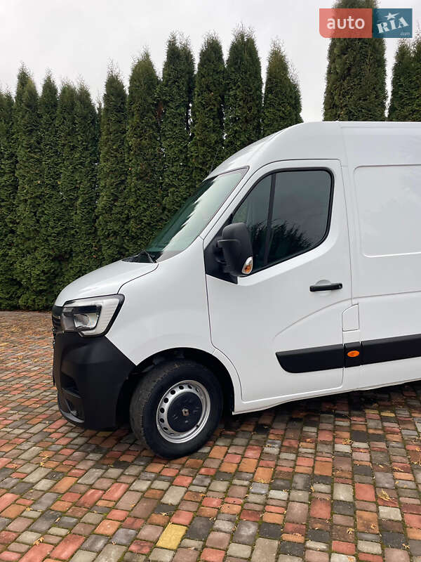 Вантажний фургон Renault Master 2020 в Дубні