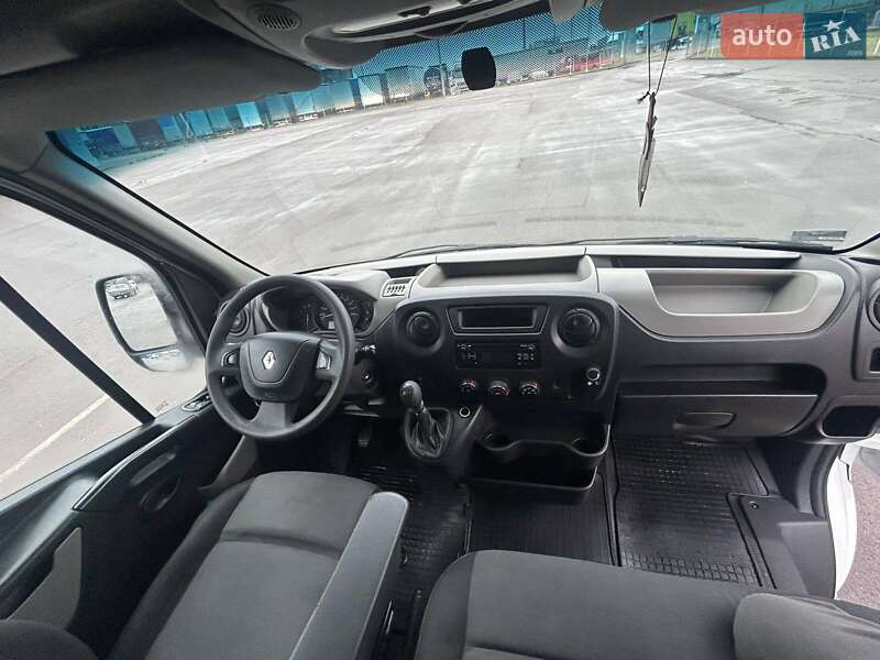 Вантажний фургон Renault Master 2016 в Ковелі