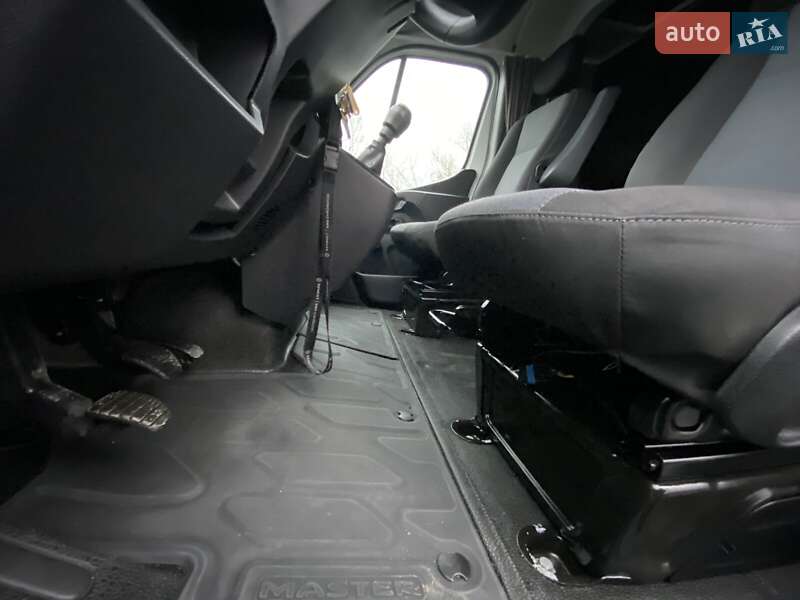Другие грузовики Renault Master 2023 в Киеве