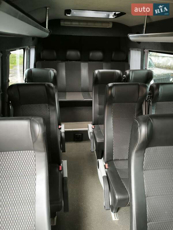 Мікроавтобус Renault Master 2016 в Гадячі