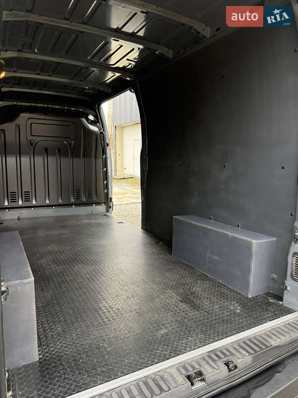 Вантажний фургон Renault Master 2023 в Лубнах фото 23 Вантажний фургон Renault Master 2023 в Лубнах