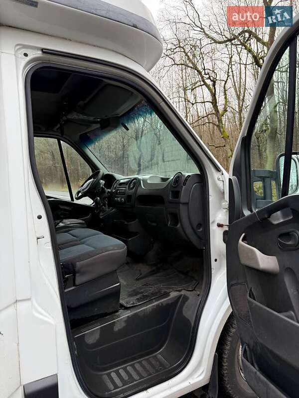 Тентованый Renault Master 2013 в Киверцах
