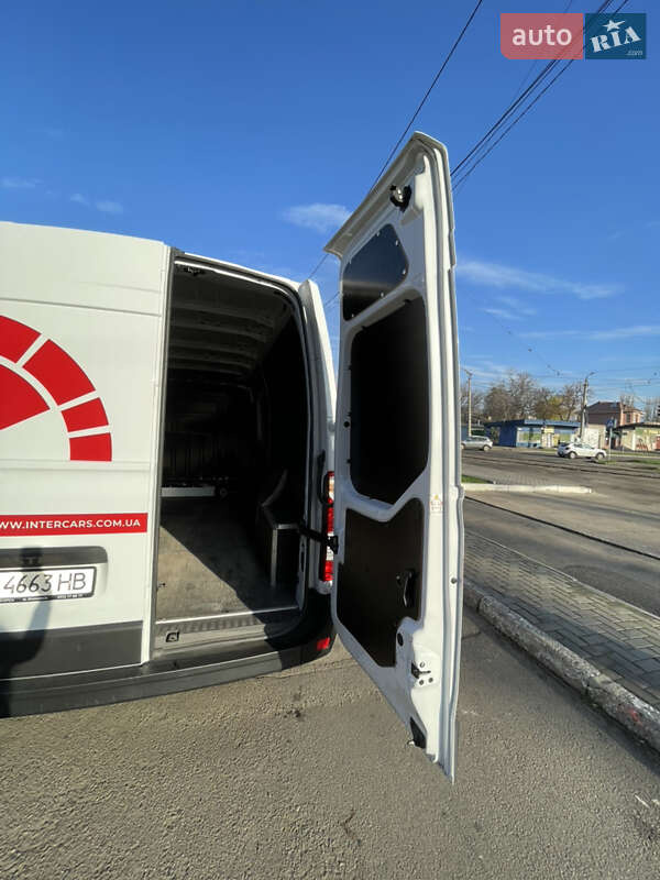 Мікроавтобус вантажний (до 3,5т) Renault Master 2023 в Миколаєві