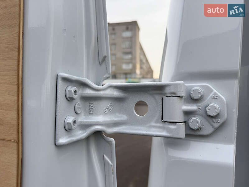 Грузовой фургон Renault Master 2023 в Дубно