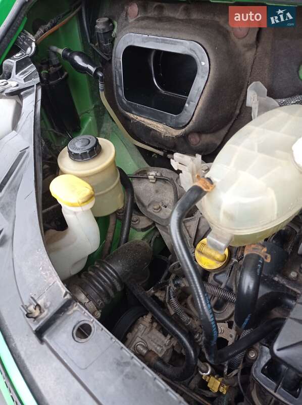 Вантажний фургон Renault Master 2006 в Долинській