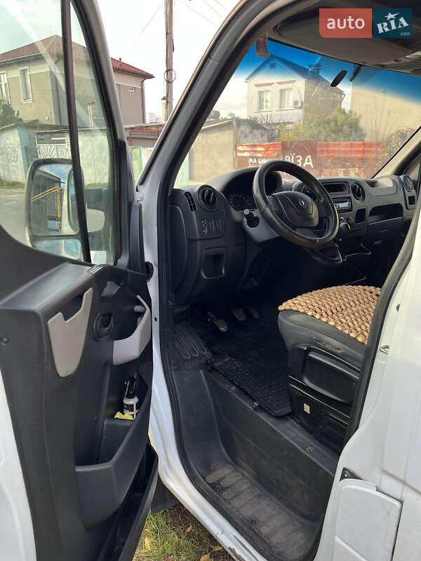 Вантажний фургон Renault Master 2011 в Одесі