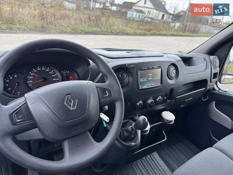 Вантажний фургон Renault Master 2018 в Дубні