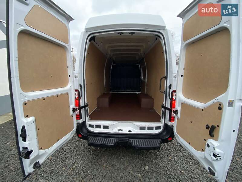Грузовой фургон Renault Master 2022 в Киеве