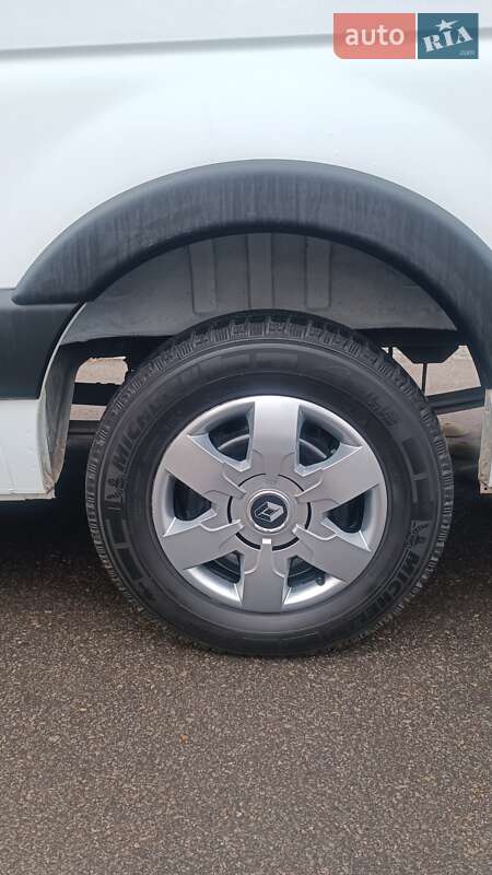 Микроавтобус грузовой (до 3,5т) Renault Master 2014 в Виннице