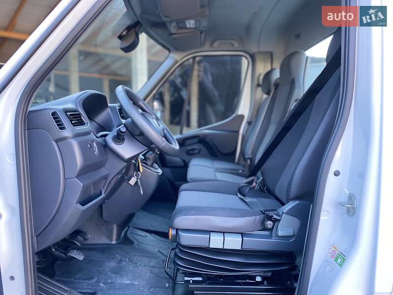 Платформа Renault Master 2020 в Хусті