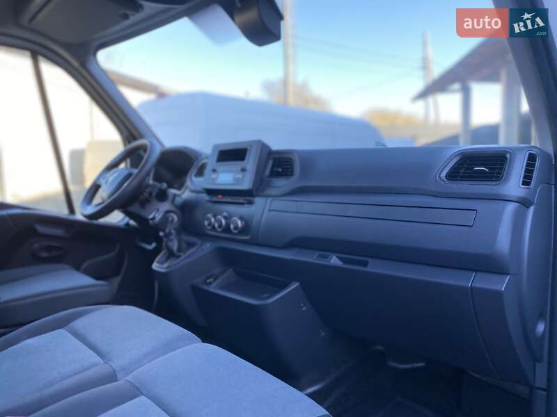 Платформа Renault Master 2020 в Хусті